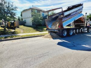 4 Reasons Why Central Texas On-Time Delivery Service Is Important For Landscape Delivery